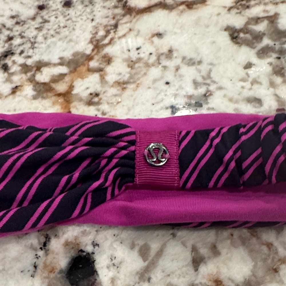 Reversible lululemon headband